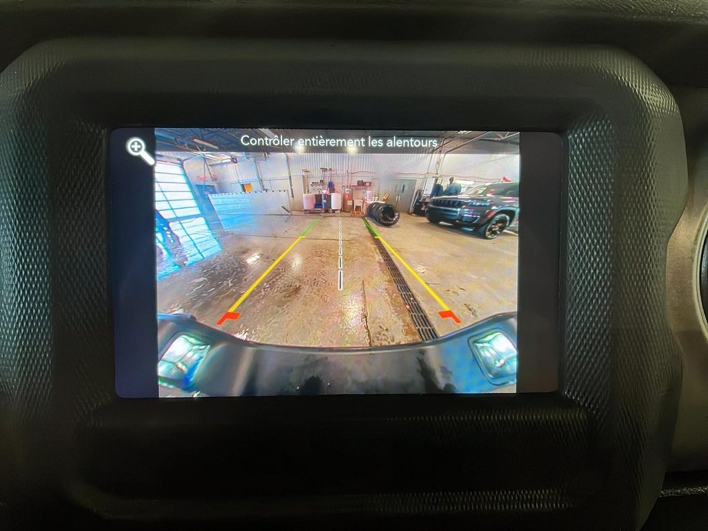 Jeep Gladiator Willys 2023 à St-Jean-Sur-Richelieu, Québec - 17 - w1024h768px