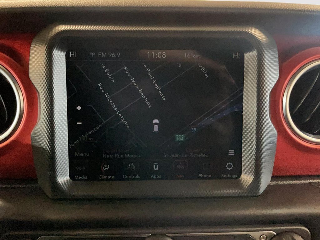 2023 Jeep Gladiator RUBICON 4X4 // SIÈGES ET VOLANT CHAUFFANTS in St-Jean-Sur-Richelieu, Quebec - 17 - w1024h768px