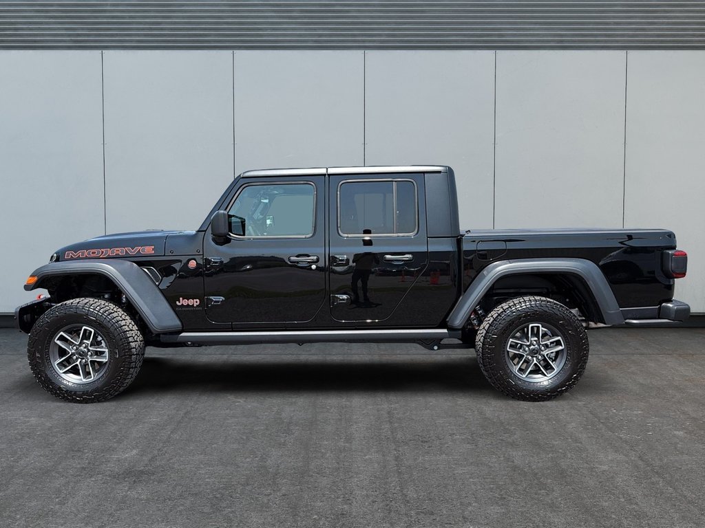 2025 Jeep Gladiator MOJAVE in St-Jean-Sur-Richelieu, Quebec - 5 - w1024h768px