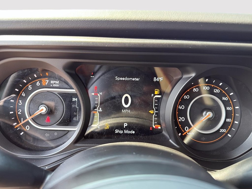 2025 Jeep Gladiator MOJAVE in St-Jean-Sur-Richelieu, Quebec - 12 - w1024h768px
