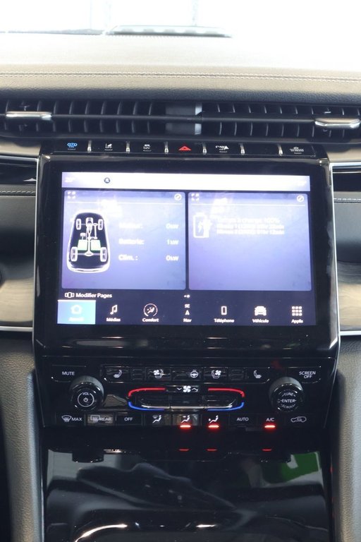 Jeep Grand Cherokee 4xe  2023 à St-Jean-Sur-Richelieu, Québec - 13 - w1024h768px