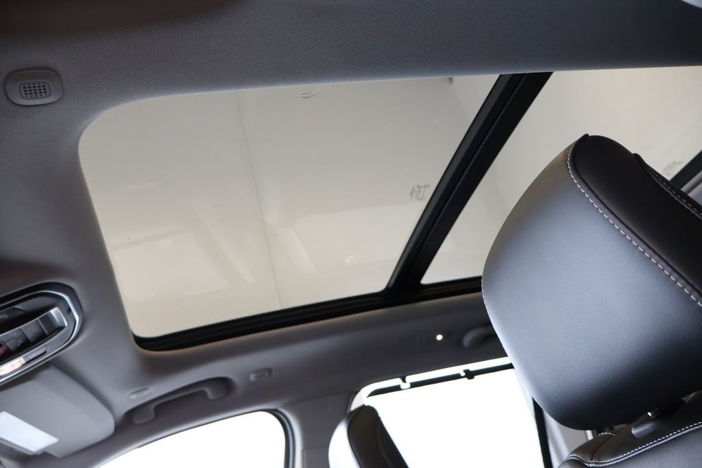 Jeep Grand Cherokee 4xe  2023 à St-Jean-Sur-Richelieu, Québec - 8 - w1024h768px