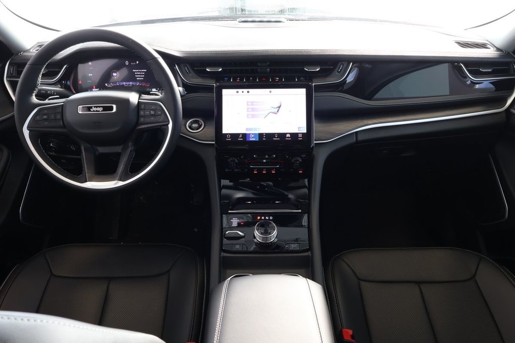 Jeep Grand Cherokee 4xe 30th Anniversary 2023 à St-Jean-Sur-Richelieu, Québec - 14 - w1024h768px