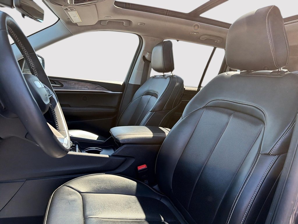 2024 Jeep Grand Cherokee 4xe LIMITED TOIT PANORAMIQUE in St-Jean-Sur-Richelieu, Quebec - 9 - w1024h768px