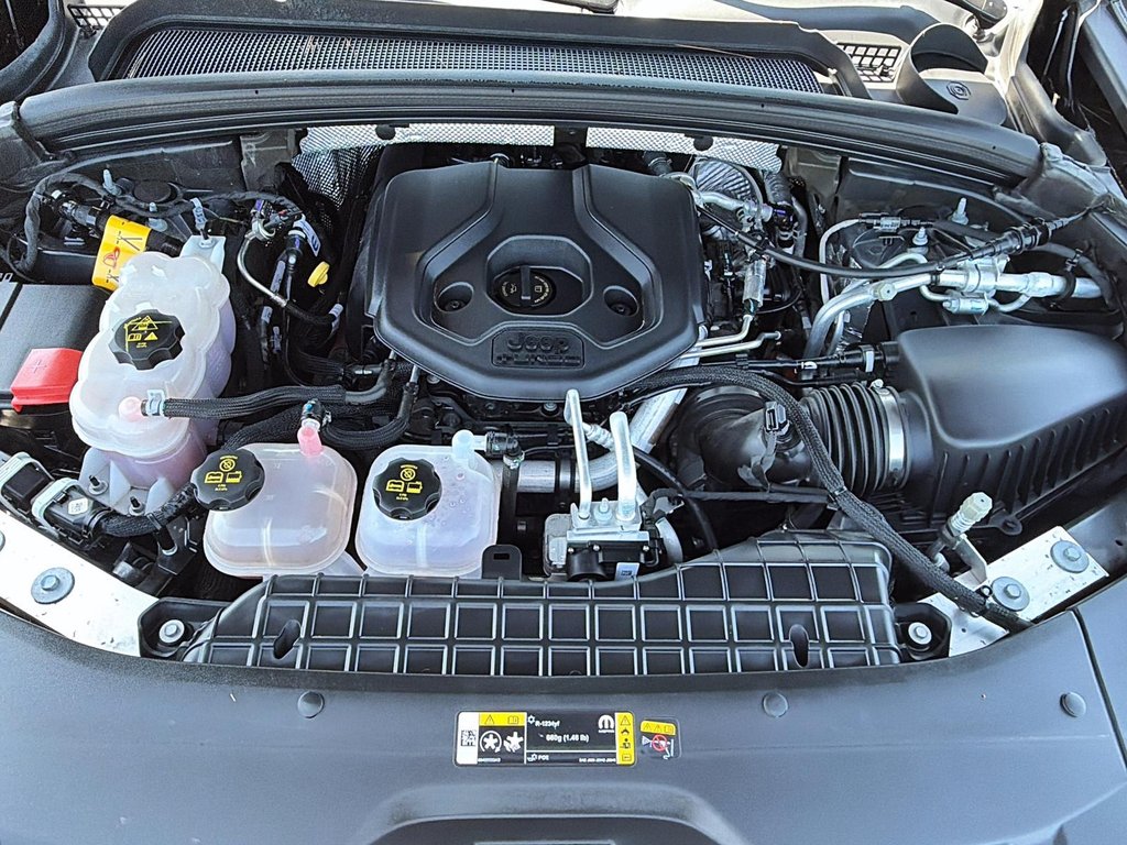 2024 Jeep Grand Cherokee 4xe LIMITED TOIT PANORAMIQUE in St-Jean-Sur-Richelieu, Quebec - 8 - w1024h768px