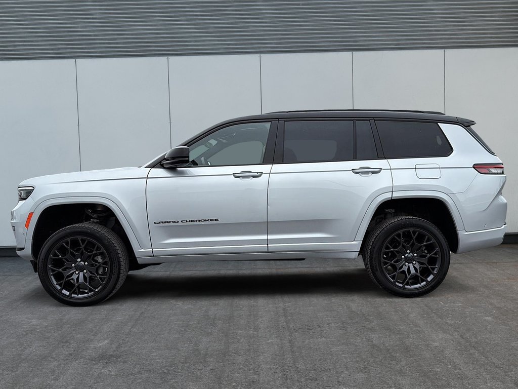 Jeep Grand Cherokee L Summit 2023 à St-Jean-Sur-Richelieu, Québec - 5 - w1024h768px