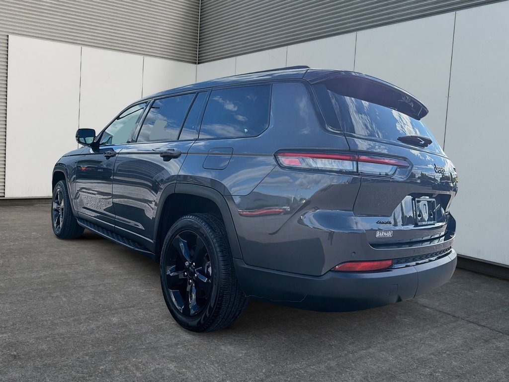 2023 Jeep Grand Cherokee L Limited in St-Jean-Sur-Richelieu, Quebec - 4 - w1024h768px