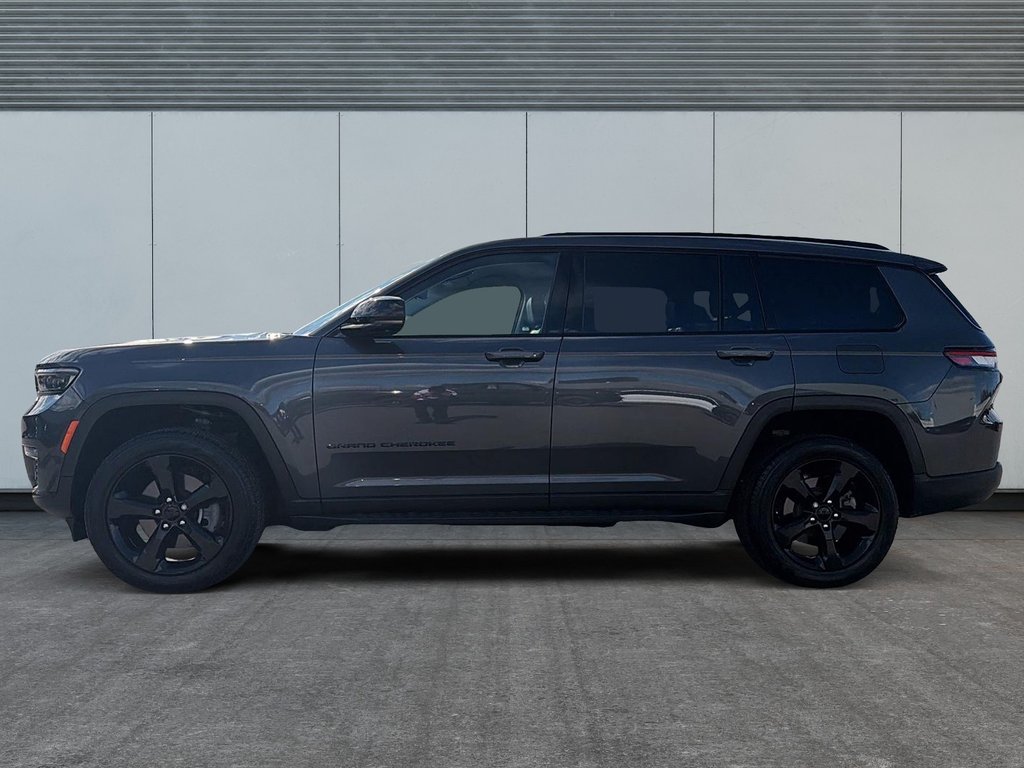 2023 Jeep Grand Cherokee L Limited in St-Jean-Sur-Richelieu, Quebec - 5 - w1024h768px