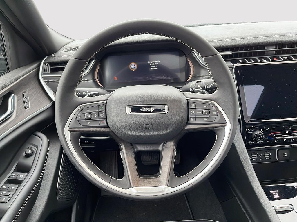 2025 Jeep GRAND CHEROKEE L LIMITED in Sherbrooke, Quebec - 12 - w1024h768px