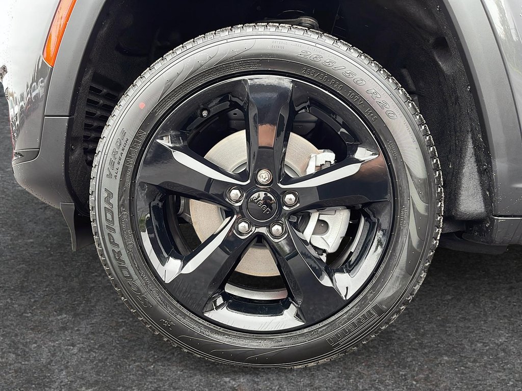 2025 Jeep GRAND CHEROKEE L LIMITED in Sherbrooke, Quebec - 7 - w1024h768px