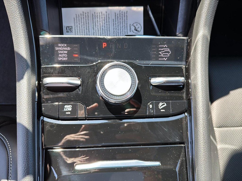 Jeep Grand Cherokee L OVERLAND 2025 à Sherbrooke, Québec - 15 - w1024h768px