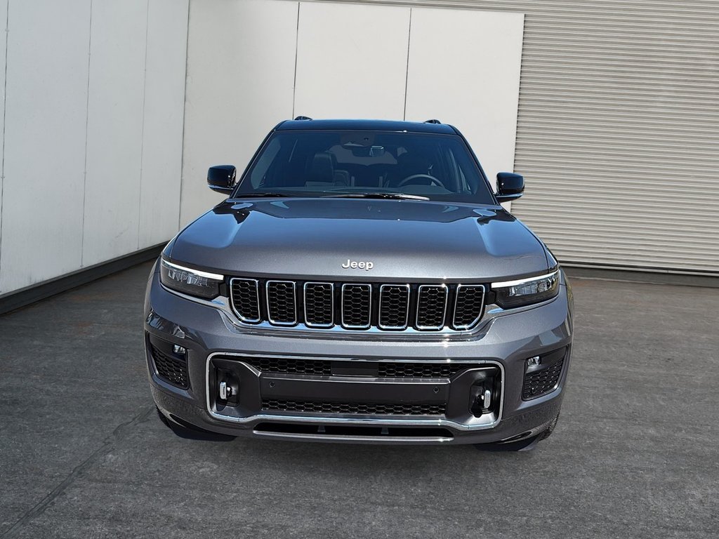 Jeep Grand Cherokee L OVERLAND 2025 à Sherbrooke, Québec - 2 - w1024h768px
