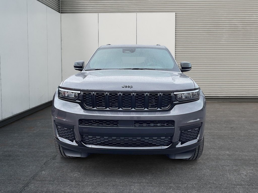 Jeep Grand Cherokee L ALTITUDE 2025 à Sherbrooke, Québec - 2 - w1024h768px