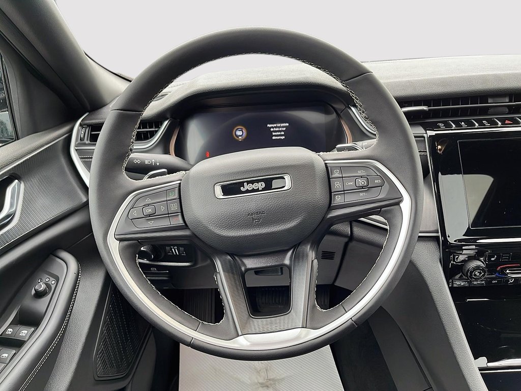 Jeep Grand Cherokee L ALTITUDE 2025 à Sherbrooke, Québec - 12 - w1024h768px