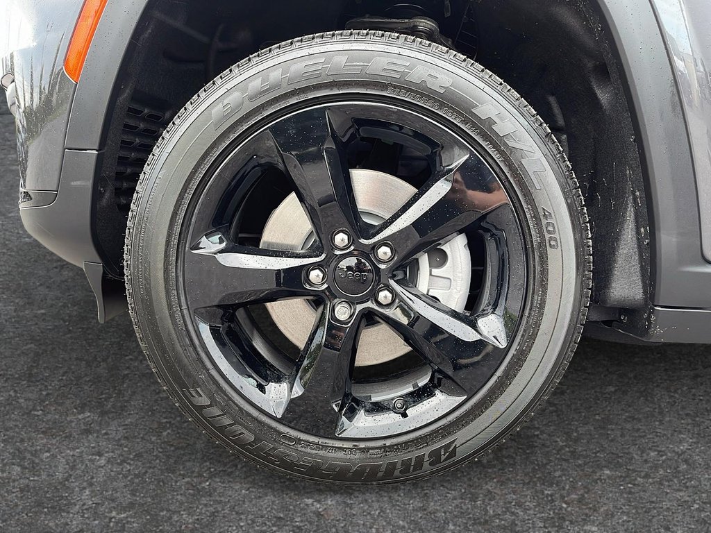 Jeep Grand Cherokee L ALTITUDE 2025 à Sherbrooke, Québec - 7 - w1024h768px