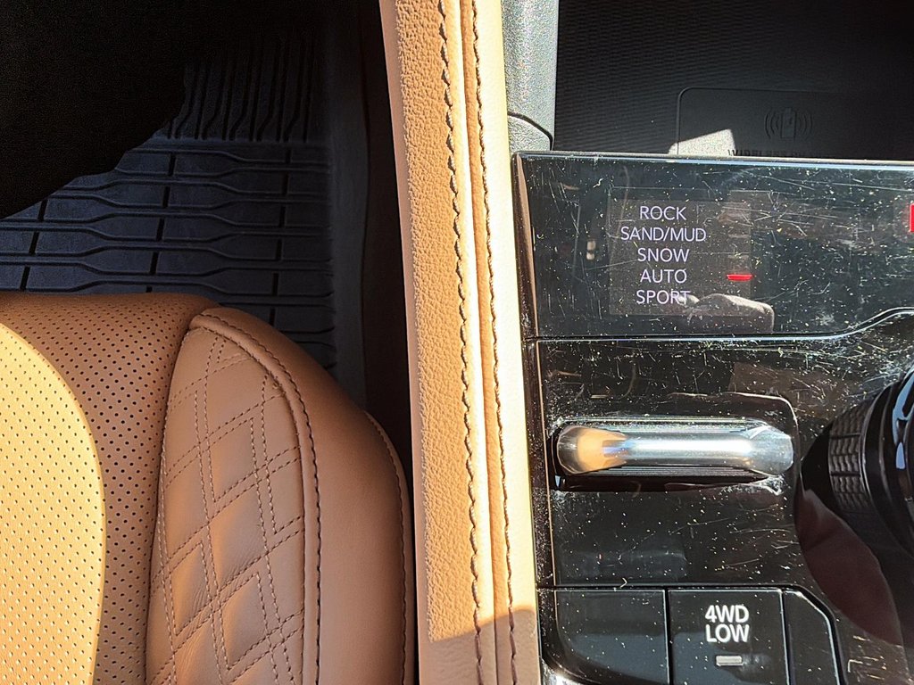 2025 Jeep Grand Cherokee L Summit Reserve in St-Jean-Sur-Richelieu, Quebec - 16 - w1024h768px