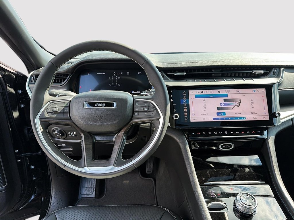 2026 Jeep Grand Cherokee L LIMITED RESERVE in Sherbrooke, Quebec - 9 - w1024h768px
