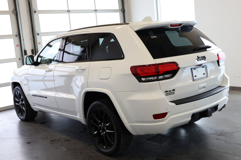 GRAND CHEROKEE WK Altitude V6 4X4 Toit-Ouvrant | Navigation | Suede 2022 à St-Jean-Sur-Richelieu, Québec - 5 - w1024h768px