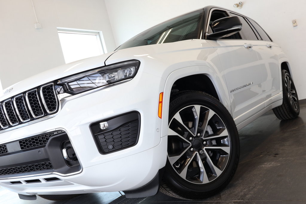 Grand Cherokee OVERLAND 2024 à Sherbrooke, Québec - 2 - w1024h768px