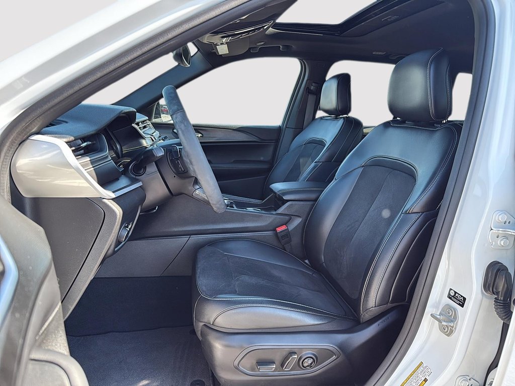 2024 Jeep Grand Cherokee Altitude in St-Jean-Sur-Richelieu, Quebec - 9 - w1024h768px