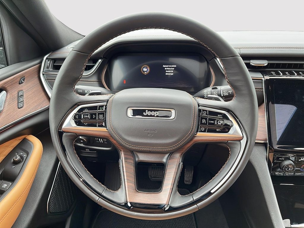 2025 Jeep Grand Cherokee SUMMIT in Sherbrooke, Quebec - 12 - w1024h768px
