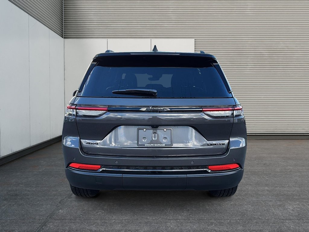 2025 Jeep Grand Cherokee LIMITED in Sherbrooke, Quebec - 3 - w1024h768px