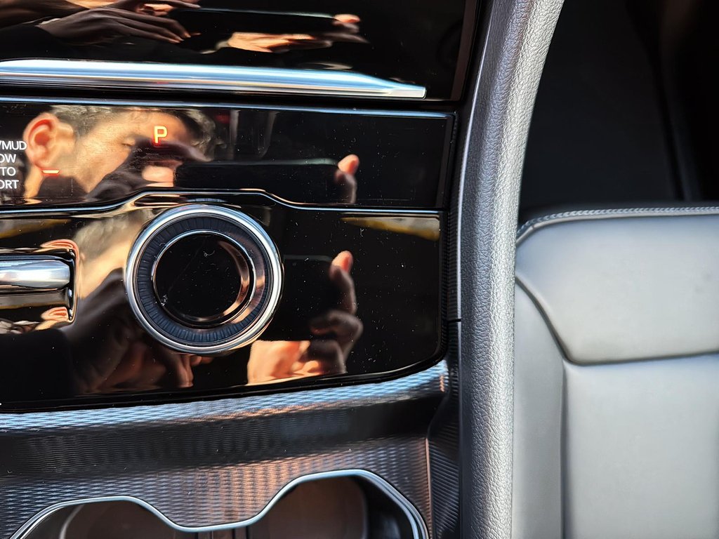 2025 Jeep Grand Cherokee LIMITED in Sherbrooke, Quebec - 15 - w1024h768px