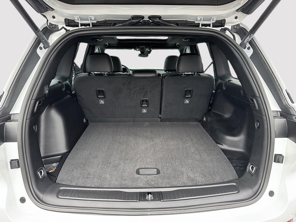 Jeep Grand Cherokee LIMITED 2025 à St-Jean-Sur-Richelieu, Québec - 6 - w1024h768px