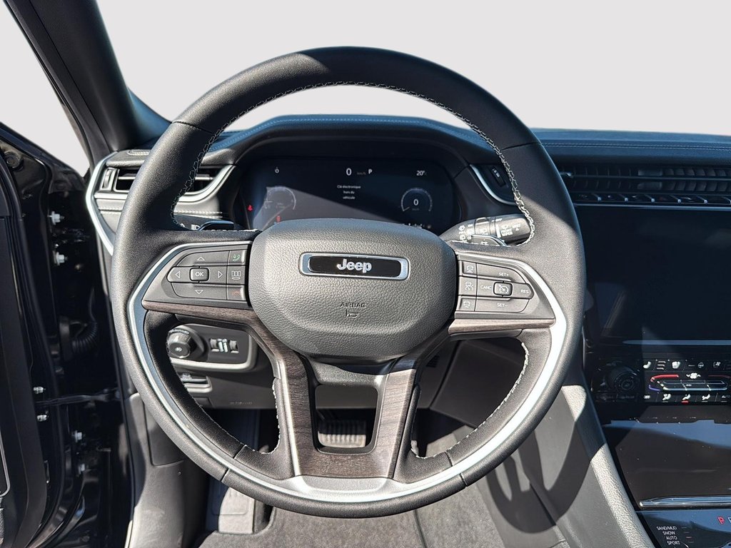 Jeep Grand Cherokee LIMITED 2025 à Sherbrooke, Québec - 11 - w1024h768px