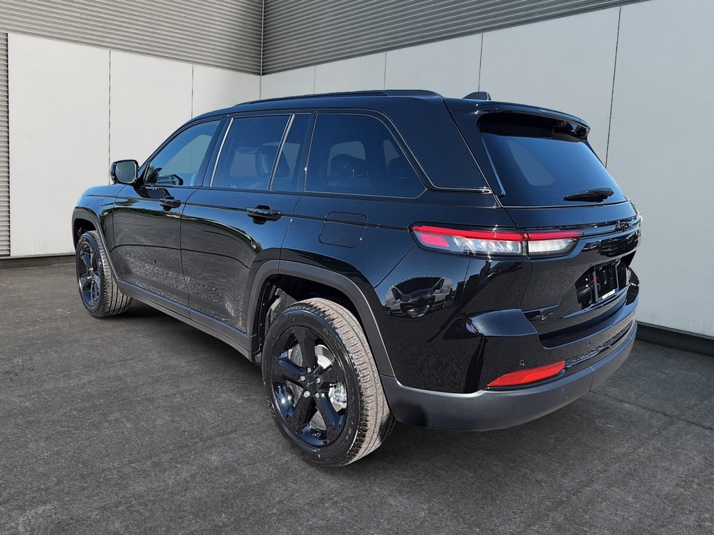 Jeep Grand Cherokee LIMITED 2025 à Sherbrooke, Québec - 4 - w1024h768px