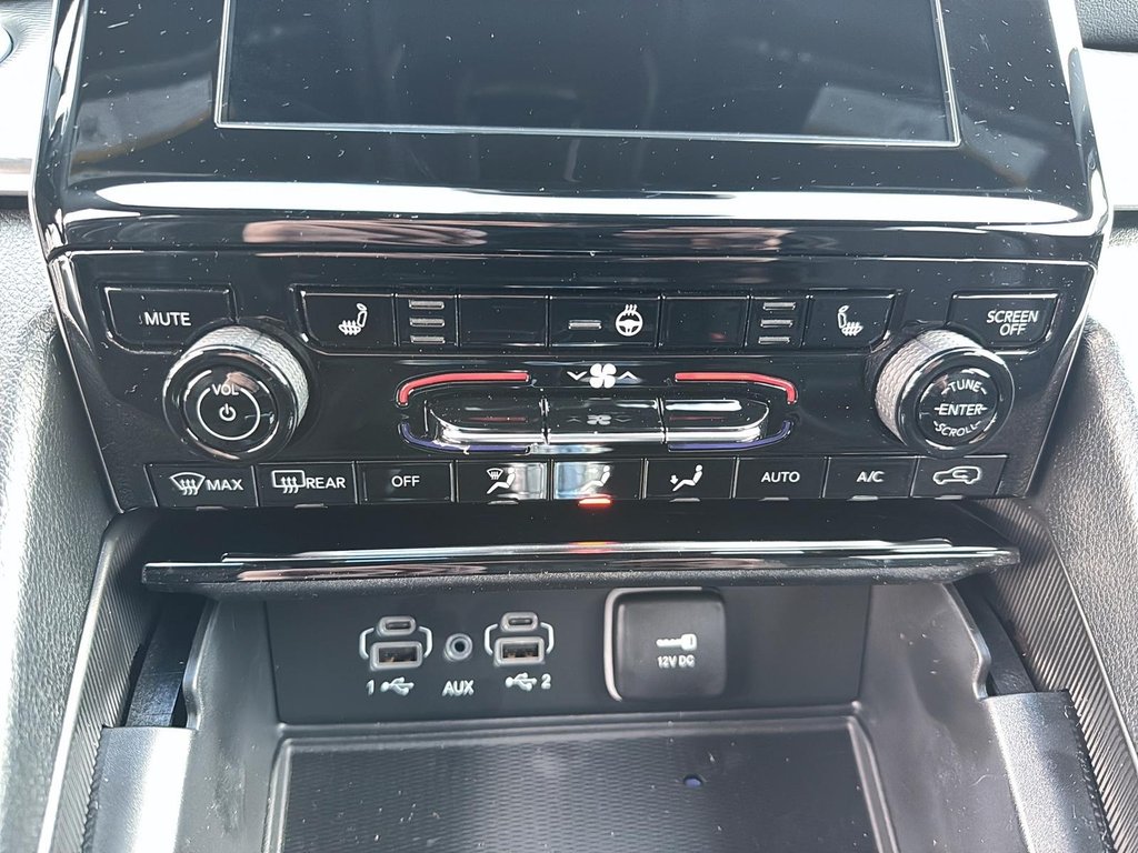 2025 Jeep Grand Cherokee LAREDO ALTITUDE in Sherbrooke, Quebec - 14 - w1024h768px