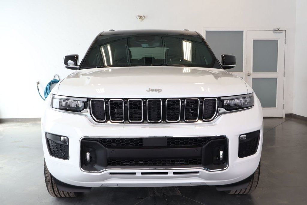 Jeep Grand Cherokee OVERLAND 2025 à Sherbrooke, Québec - 2 - w1024h768px