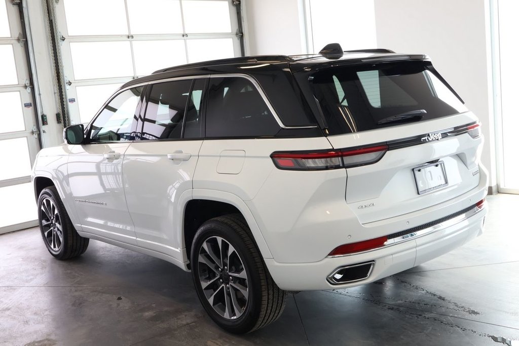 Jeep Grand Cherokee OVERLAND 2025 à Sherbrooke, Québec - 4 - w1024h768px