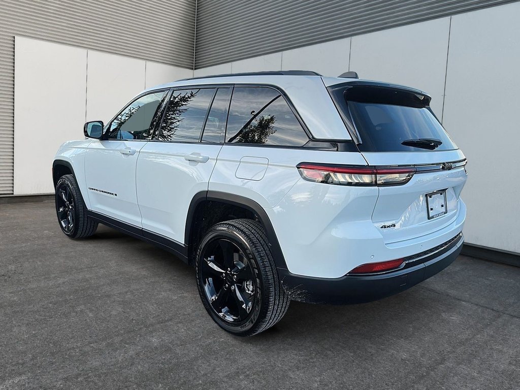 2025 Jeep Grand Cherokee Altitude in St-Jean-Sur-Richelieu, Quebec - 4 - w1024h768px