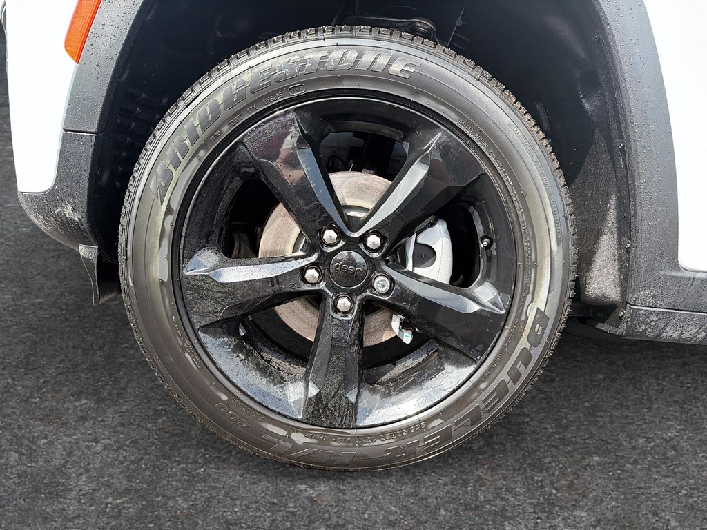 Jeep Grand Cherokee ALTITUDE 2026 à Sherbrooke, Québec - 7 - w1024h768px