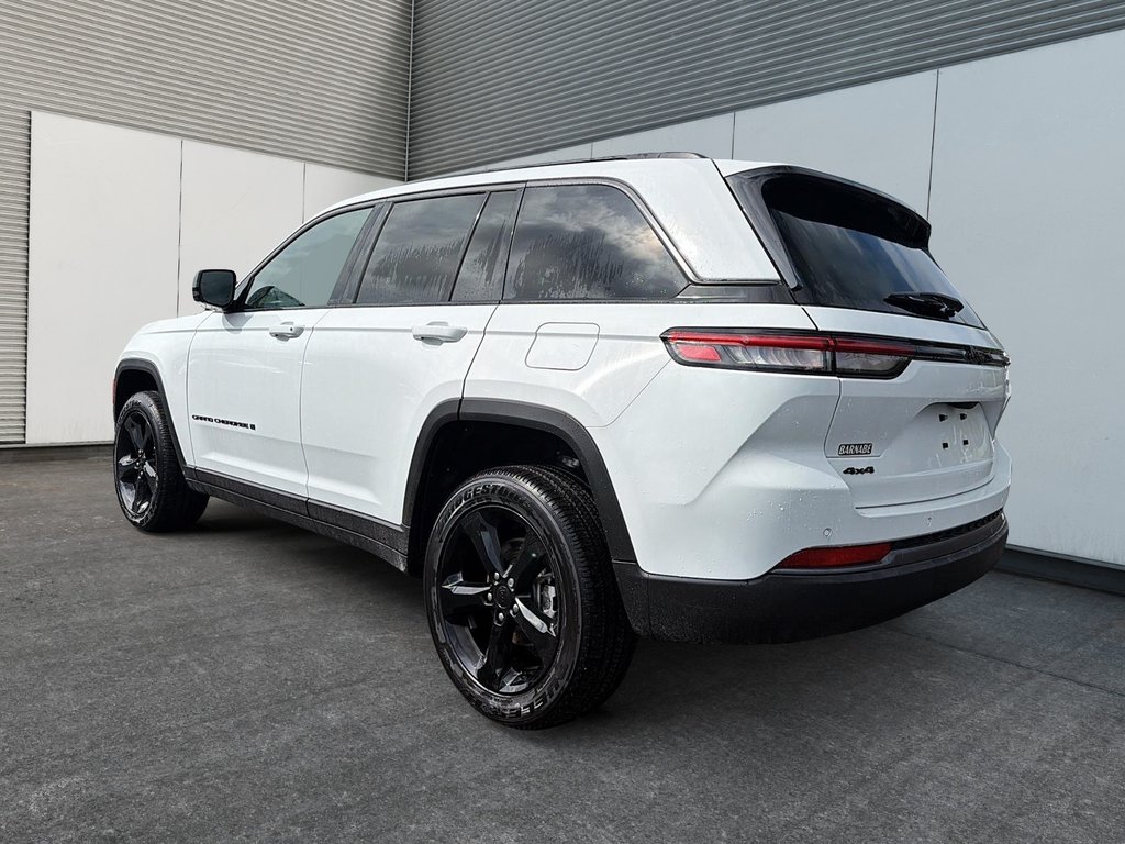 Jeep Grand Cherokee ALTITUDE 2026 à Sherbrooke, Québec - 4 - w1024h768px