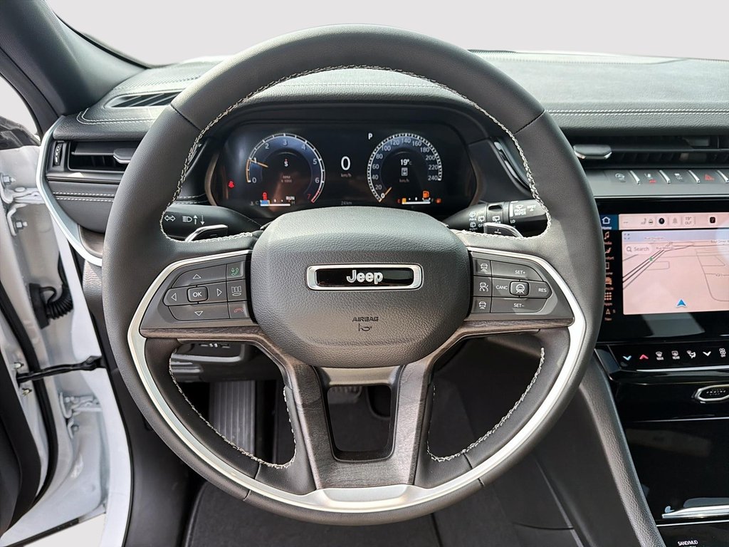 Jeep Grand Cherokee ALTITUDE 2026 à Sherbrooke, Québec - 11 - w1024h768px