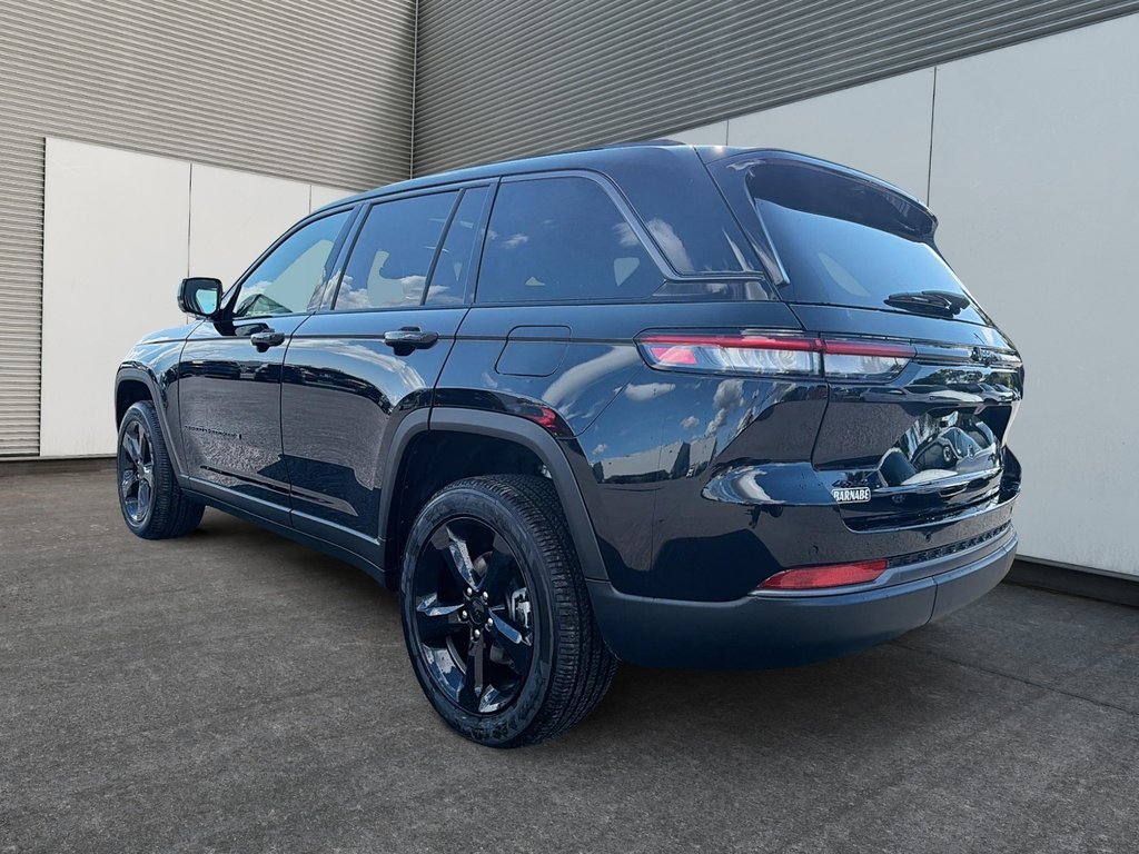 2026 Jeep Grand Cherokee ALTITUDE in Sherbrooke, Quebec - 4 - w1024h768px