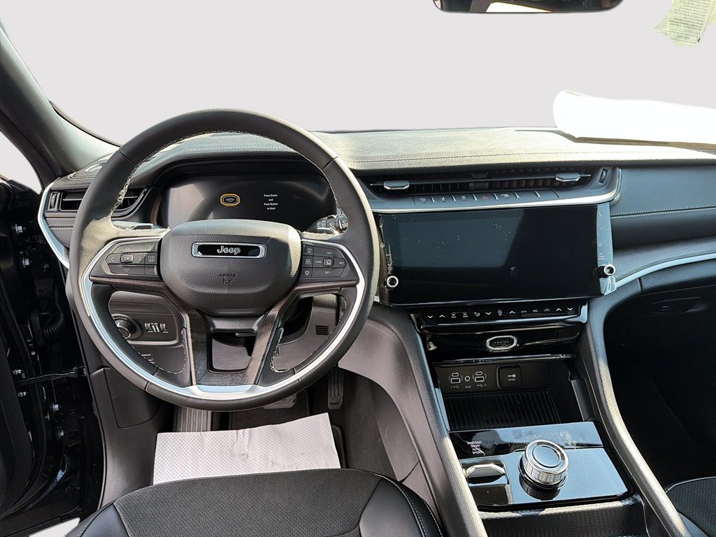 2026 Jeep Grand Cherokee ALTITUDE in Sherbrooke, Quebec - 9 - w1024h768px
