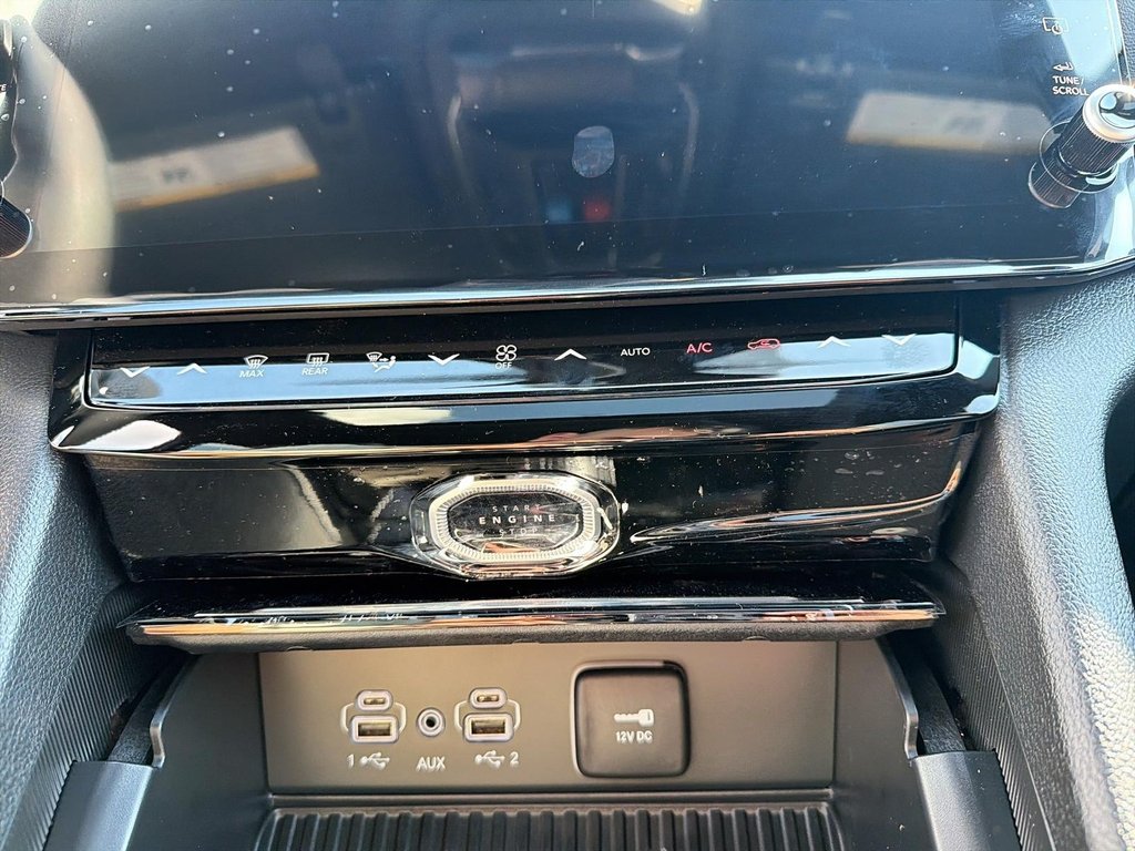 2026 Jeep Grand Cherokee ALTITUDE in Sherbrooke, Quebec - 13 - w1024h768px
