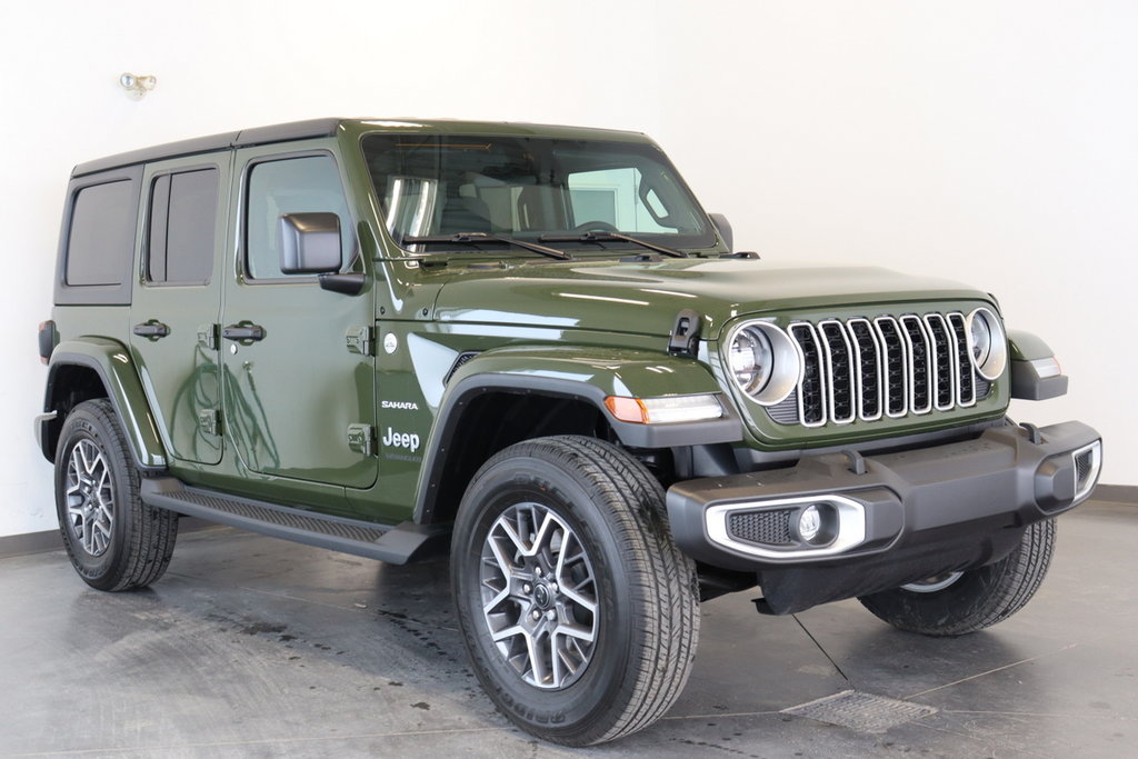 2024  WRANGLER 4-Door SAHARA in St-Jean-Sur-Richelieu, Quebec - 4 - w1024h768px