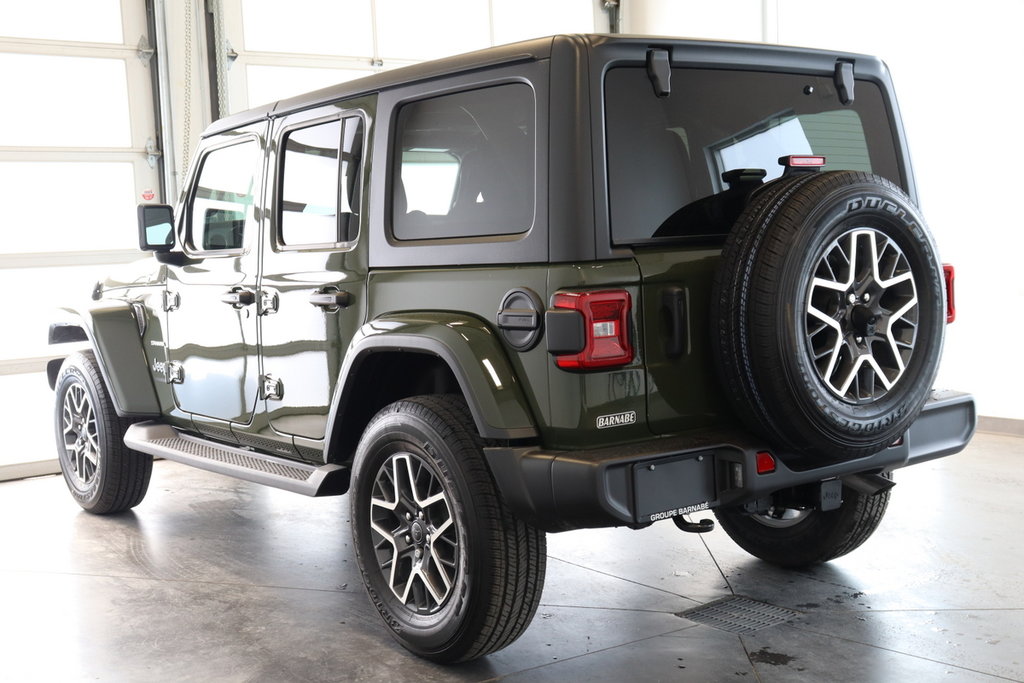 2024  WRANGLER 4-Door SAHARA in St-Jean-Sur-Richelieu, Quebec - 5 - w1024h768px