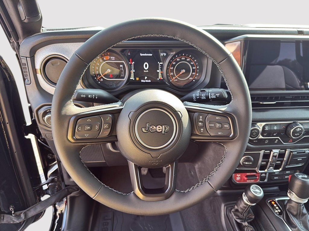 Jeep WRANGLER 4-Door WILLYS 2025 à St-Jean-Sur-Richelieu, Québec - 11 - w1024h768px