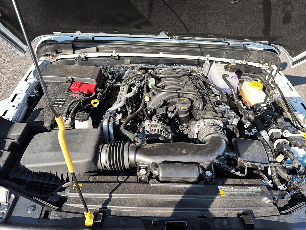 Jeep WRANGLER 4-Door SAHARA 2025 à St-Jean-Sur-Richelieu, Québec - 8 - w1024h768px