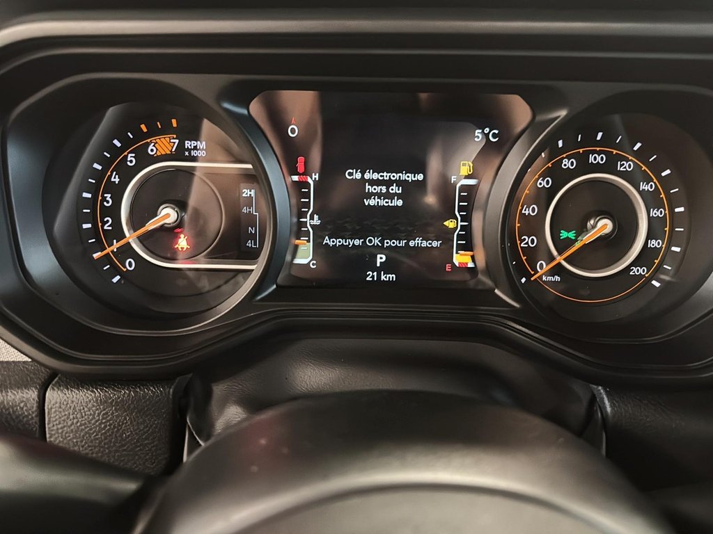 2025 Jeep Wrangler 4-Door WILLYS in Sherbrooke, Quebec - 13 - w1024h768px