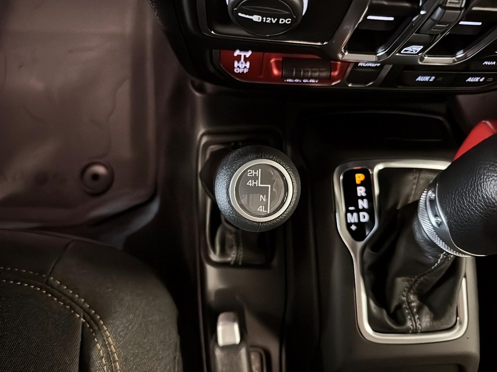 2025 Jeep Wrangler 4-Door WILLYS in Sherbrooke, Quebec - 16 - w1024h768px