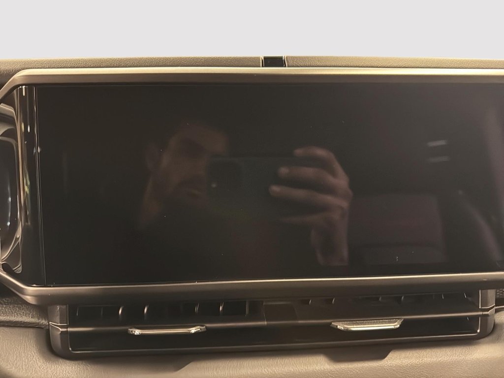 2025 Jeep Wrangler 4-Door RUBICON in Sherbrooke, Quebec - 17 - w1024h768px