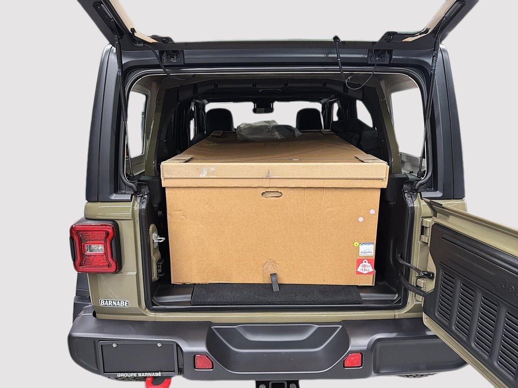 2025 Jeep Wrangler 4-Door RUBICON in Sherbrooke, Quebec - 6 - w1024h768px