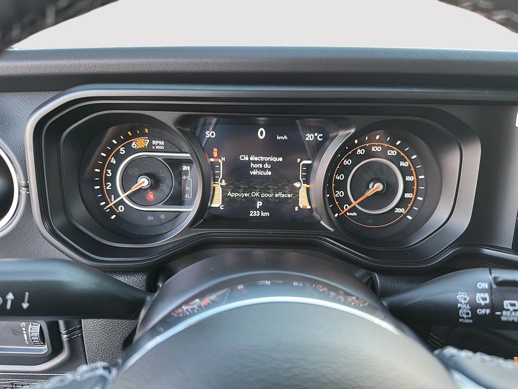 2025 Jeep WRANGLER 4-Door SAHARA in Sherbrooke, Quebec - 12 - w1024h768px