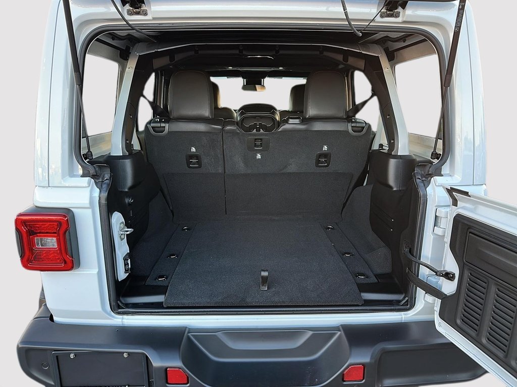 2025 Jeep WRANGLER 4-Door SAHARA in Sherbrooke, Quebec - 6 - w1024h768px
